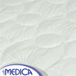 Vysoko hrejivý paplón MEDICA MICRO s výbornou splývavosťou pre dokonalý spánok z certifikovaných materiálov vhodný počas celého roka.