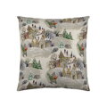 Makosaténový dekoračný vankúš 45x45 cm zo 100% bavlny s vianočným motívom dedinky. Ideálny na pohovku, posteľ alebo ako darček.