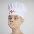 Profesionálna kuchárska čiapka v bielej farbe v detskej aj dospelej veľkosti.