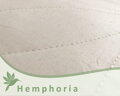 Prírodný konopný vankúš z umelého peria pre Váš dokonale harmonický spánok. Kombinácia konopných vlákien sa stará o dokonalún priedušnosť vankúša a umelé peria zabezpečuje omamný komfort.