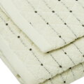 Sada uterákov a osušky v žakárovom prevedení bielej farby v darčekovom balení.