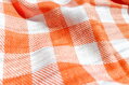 Kvalitná bavlnená utierka KARINA Orange v bielo-oranžovom károvanom prevedení. Utierka je vyrobená zo 100% bavlnených priadzí, dokonale saje a vyznačuje sa dlhou životnosťou.