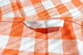 Kvalitná bavlnená utierka KARINA Orange v bielo-oranžovom károvanom prevedení. Utierka je vyrobená zo 100% bavlnených priadzí, dokonale saje a vyznačuje sa dlhou životnosťou.
