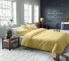 Jednofarebné saténové obliečky žltej farby tkané z kvalitnej jemnej 100% bavlny.
