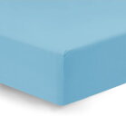 Napínacia plachta z hladkého bavlneného úpletu a s gumičkou po celom okraji v príjemnej modrej farbe vhodné aj na vyššie matrace.