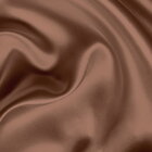 Plachta z bavlneného saténu v čokoládovej farbe so zvýšenými okrajmi, vhodná aj na vysoké matrace. 